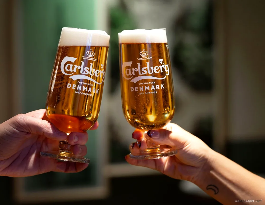 Interaktywna wystawa o warzeniu piwa wewnątrz Carlsberg Experience